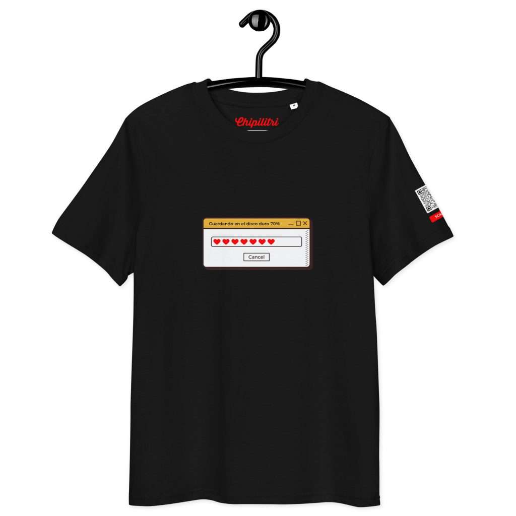 Camiseta Guardando en el Disco Duro — Moda Sonora 2026 de Chipilitri